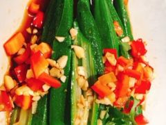 番茄酸辣秋葵-云海肴·汽锅鸡·云南菜(美罗城店)