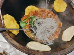 -鲁员外地锅鸡地锅鱼(三墩店)