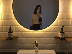-The ROOF (通盈中心店)