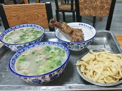 -铁谢李松祖传羊肉汤馆