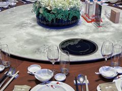 -泓历皇朝酒店(东亭店)