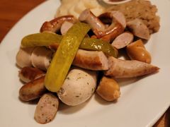 巴伐利亚香肠拼盘-宝莱纳啤酒花园餐厅PAULANER BRAUHAUS Nanjing(广州路店)