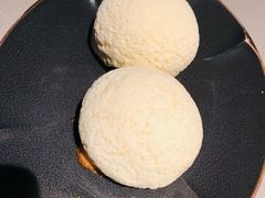 酥皮叉烧包-荣轩(新荣记环球金融中心店)