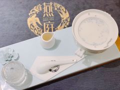 -燕庭·纯燕窝·甜品下午茶(南京西路店)