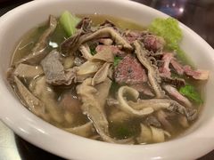 嫩牛肉拼牛杂粿条-狮头牌卤味研究所·卤味饭(花城汇南区店)