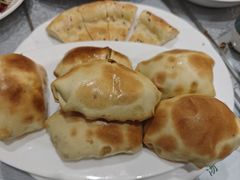 -汗腾格里·风味餐厅(新疆驻京办店)