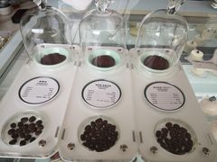 -UNI UNI(环亚凯瑟琳店)