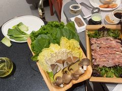 -红鼎豆捞·专注品质海鲜20年(宝丰路店)