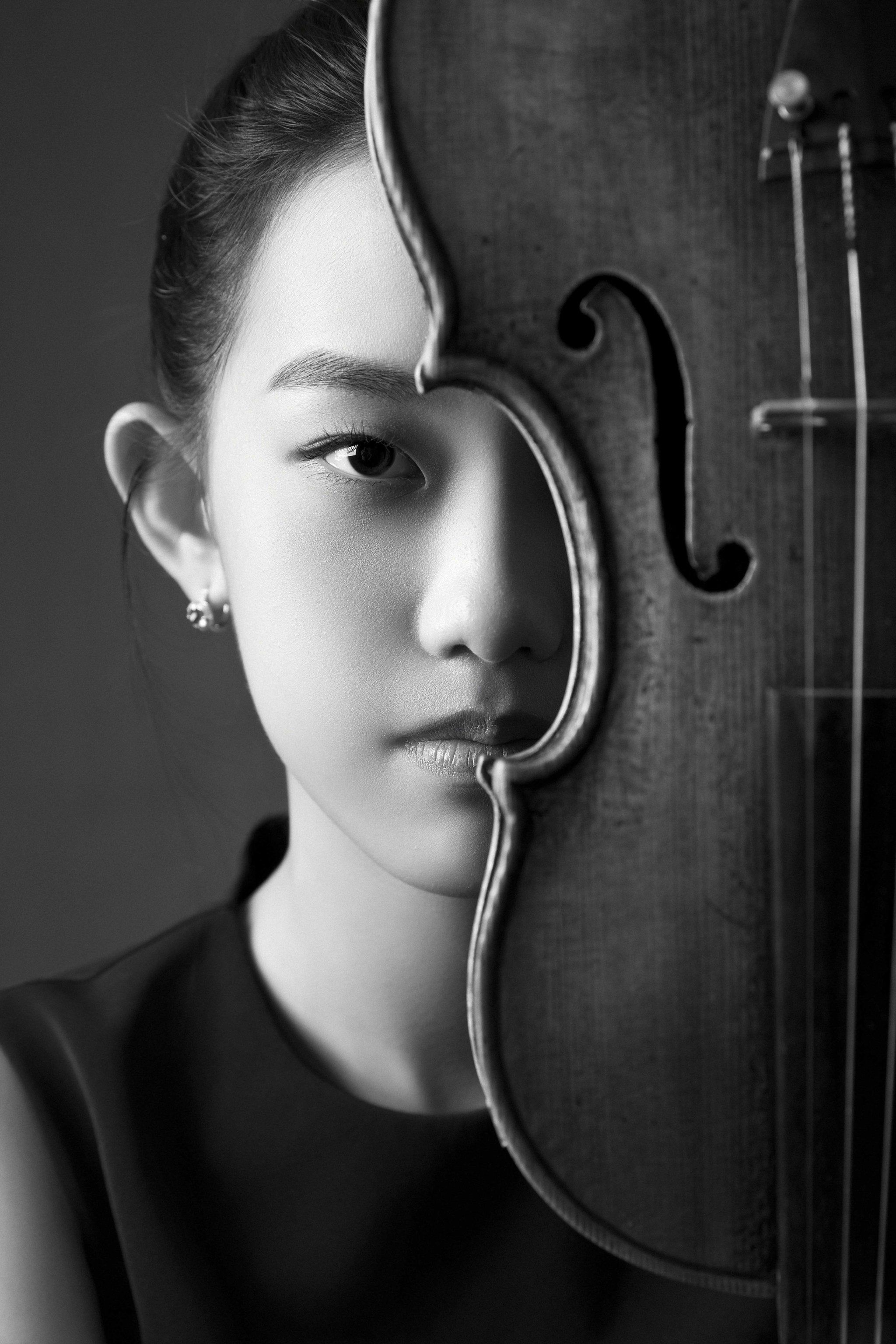 小女孩小提琴写真