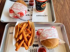 -FATBURGER 特富客汉堡(外交公寓店)