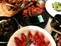 -沪小胖小龙虾(淮海中路旗舰店)