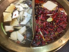 -沸炉重庆老火锅(军事博物馆店)