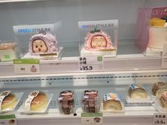 -绿姿鲜奶烘焙(临城店)
