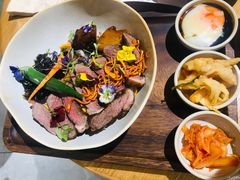 厚切M3-5牛排丼-HELLO 27 意面·沙拉·帕尼尼