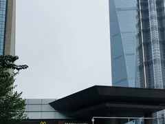 -陆家嘴空中步行连廊