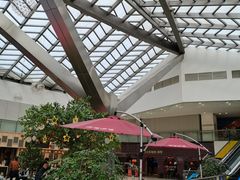 -新田360广场(上海华侨城店)