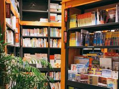 -西西弗书店&矢量咖啡(凯德晶萃广场店)