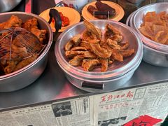 -柳州肥姨妈大骨螺蛳粉(东靖路店)