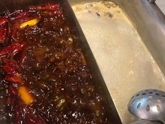 -尚尚仙·酸汤猪手·猪肚鸡火锅(华联万柳购物中心店)