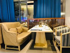 -荷花亭·湖北融合菜(十堰武商MALL店)