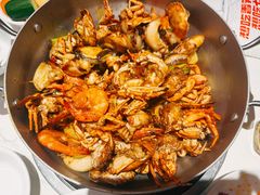 -七欣天香辣蟹火锅(闵行浦江欢乐颂店)