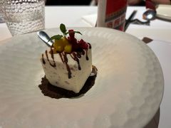 -洛缦音乐餐厅(工业展览馆万象城店)