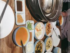 -明洞阿姨·韩式酱蟹烤肉·创意料理(三元桥店)