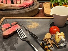-恰餐厅及酒吧 CHAR Bar & Grill (北京丽都皇冠假日店)