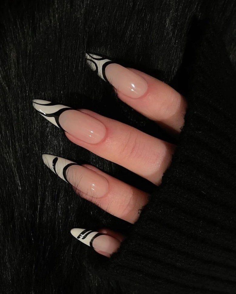 简约ins黑白线条法式美甲