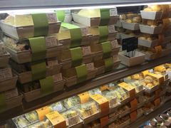 面包甜点陈列柜-华丰贺氏(福新西路店)
