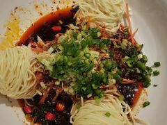 -有红鸡毛店·川菜(建设路店)