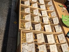 -老城隍庙食品商店(豫园商城店)