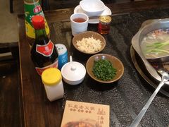 -仁虎老火锅(黄泥磅店)