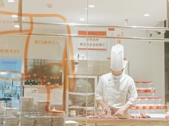 面包甜点陈列柜-潮牛海记•潮汕牛肉火锅•醉鸡煲•粿条汤(通北路店)
