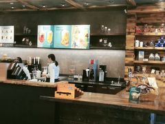 -星巴克臻选(青岛麦凯乐分店)
