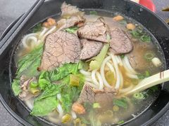 -丫丫桂林米粉(学府店)