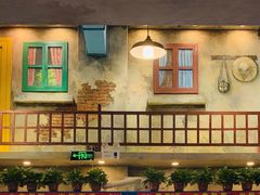 门面-马路边边麻辣烫联盟路店