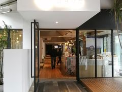门面-渝半城经典川粤菜(重庆天地店)