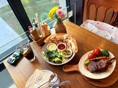 鸭肉饼配色拉-Money Shops(愚园路店)