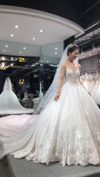 -艾米丽婚纱礼服