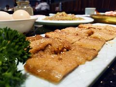 秘制黑猪五花肉-猪啊牛呀羊啊铜盘烤肉(正大广场店)