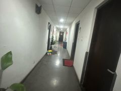-一天下大厦