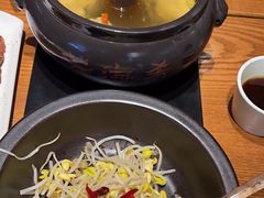 -云海肴·汽锅鸡·云南菜(天山百盛优客店)