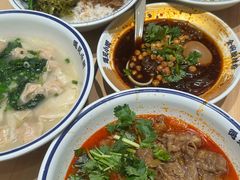 -遇见小面(东方宝泰店)
