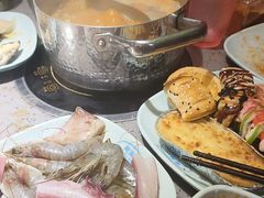 -金滏山烤肉·海鲜·火锅自助餐厅(襄阳万达店)