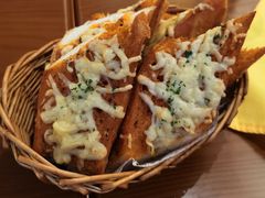 奶酪蒜蓉面包-申德勒加油站西餐厅Schindlers Tankstelle(上海外滩店)