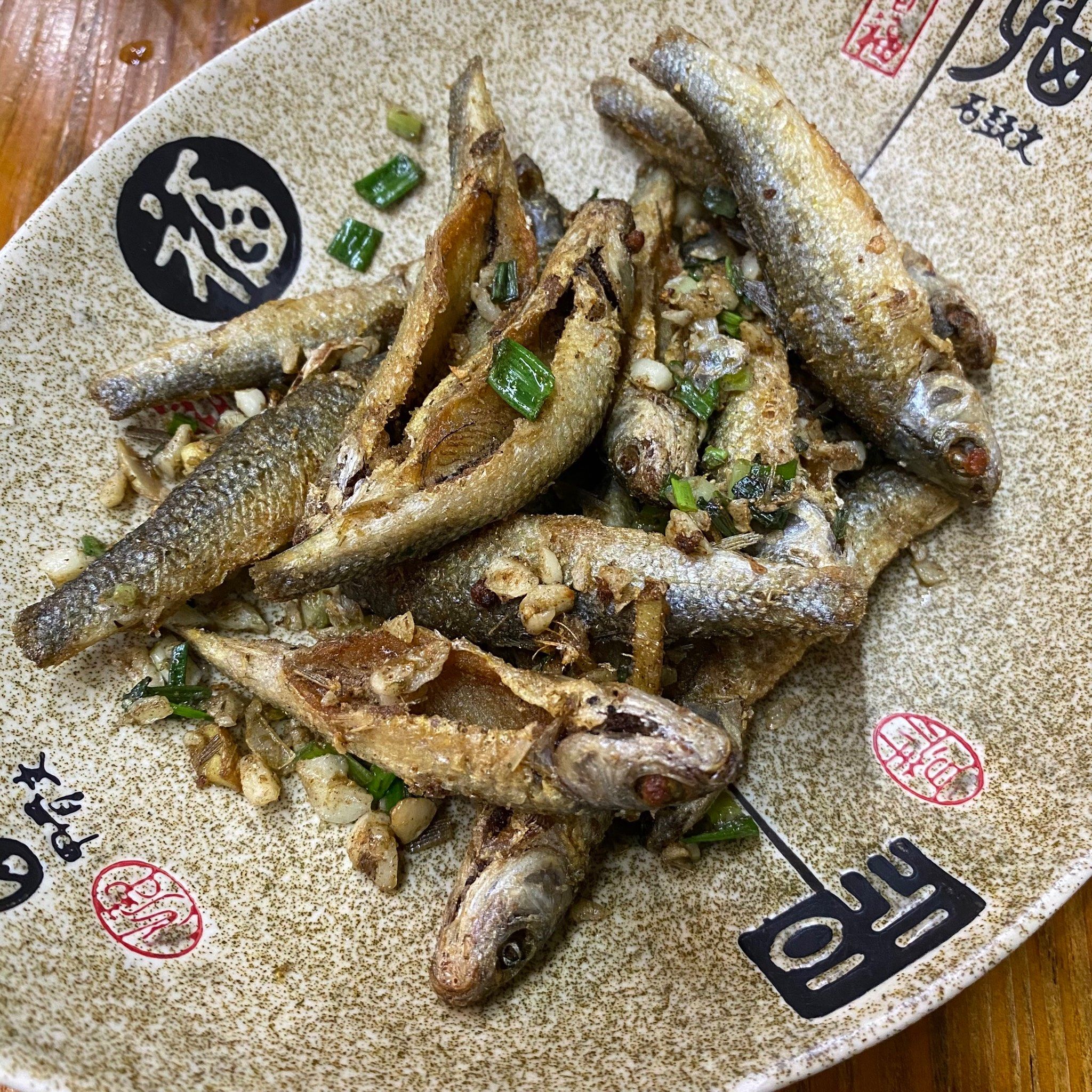 椒盐小溪鱼好好吃!