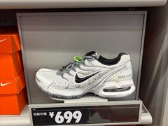 -NIKE上海青浦优选体验店