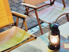 -山野的朋友露营炭火烤肉