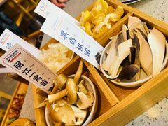 -阿婆情腊排骨火锅(金虹路店)